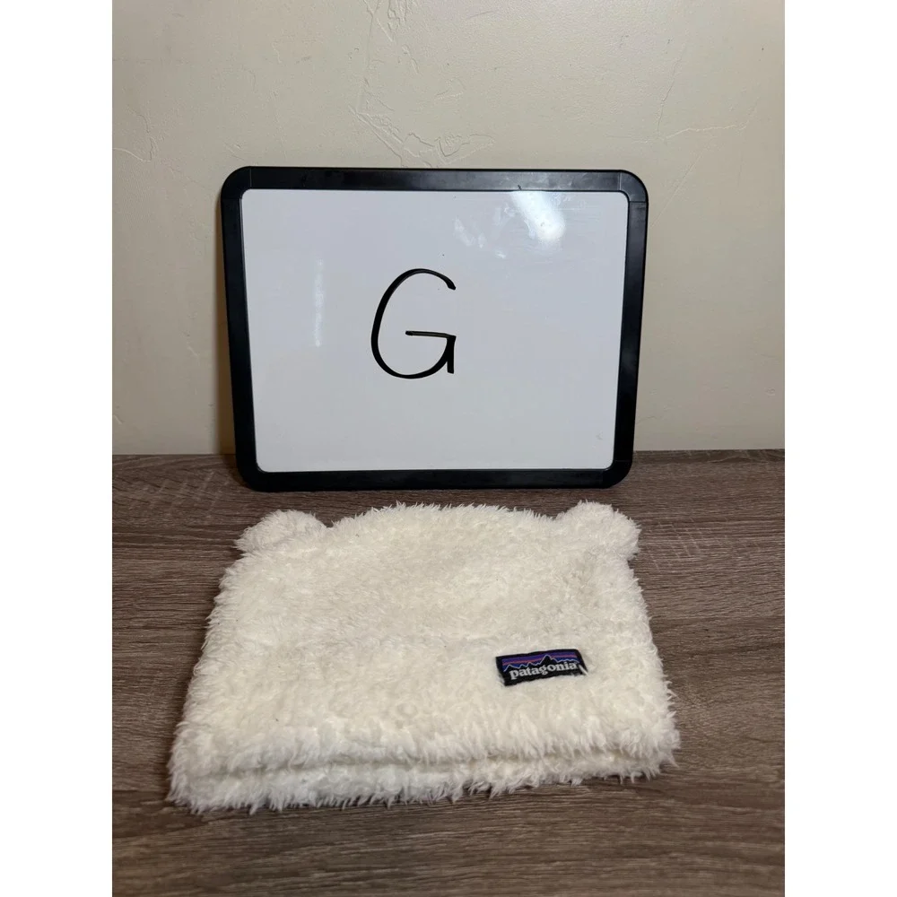 Patagonia Hat Baby Furry Friends Bear Ears Fleece Cream White 12-24M